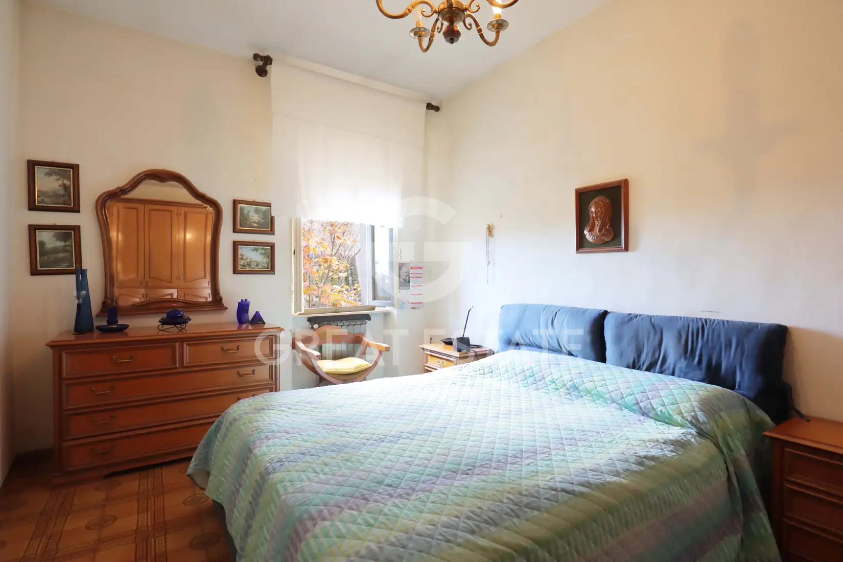 House 345m² in Italy, Arezzo. Priced at 540000€ rent photo-11