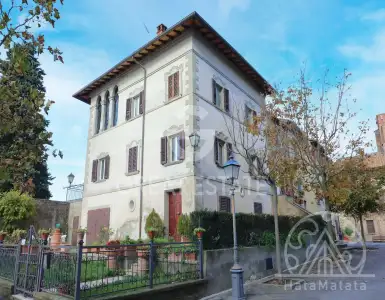 Buy in Italy for 540000€