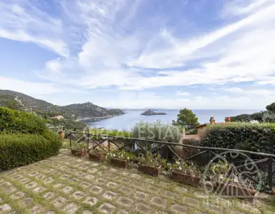 Buy in Italy for 1450000€