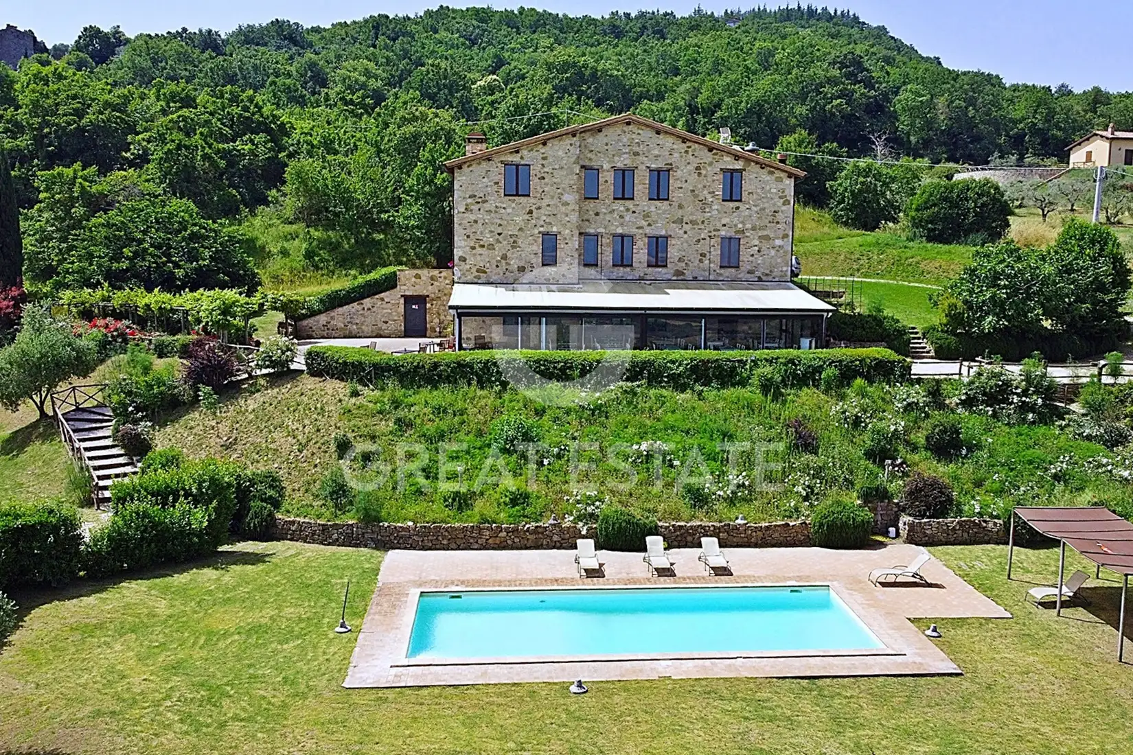 House 815m² in Italy, Terney. Priced at 945000€ rent photo-1