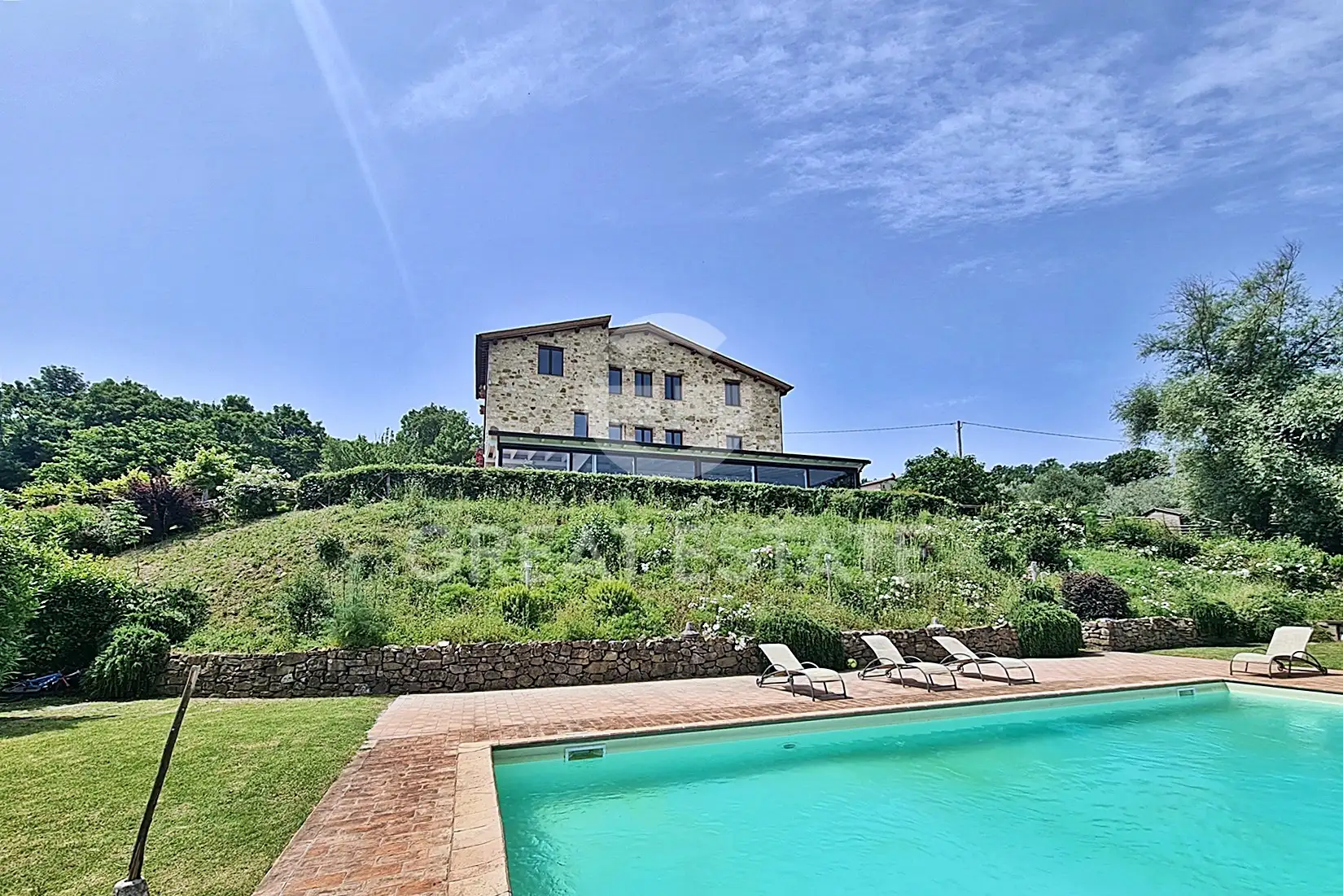 House 815m² in Italy, Terney. Priced at 945000€ rent photo-13