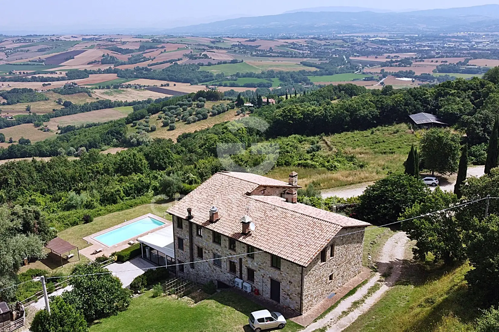 House 815m² in Italy, Terney. Priced at 945000€ rent photo-14