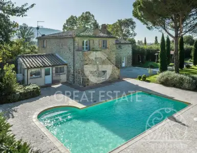 Buy in Italy for 1100000€
