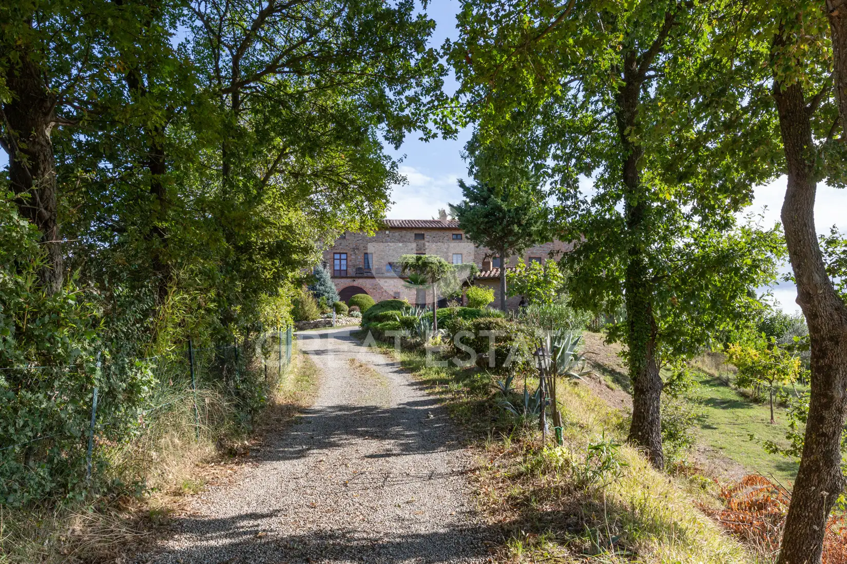 House 758m² in Italy, Perugia. Priced at 2590000€ rent photo-6