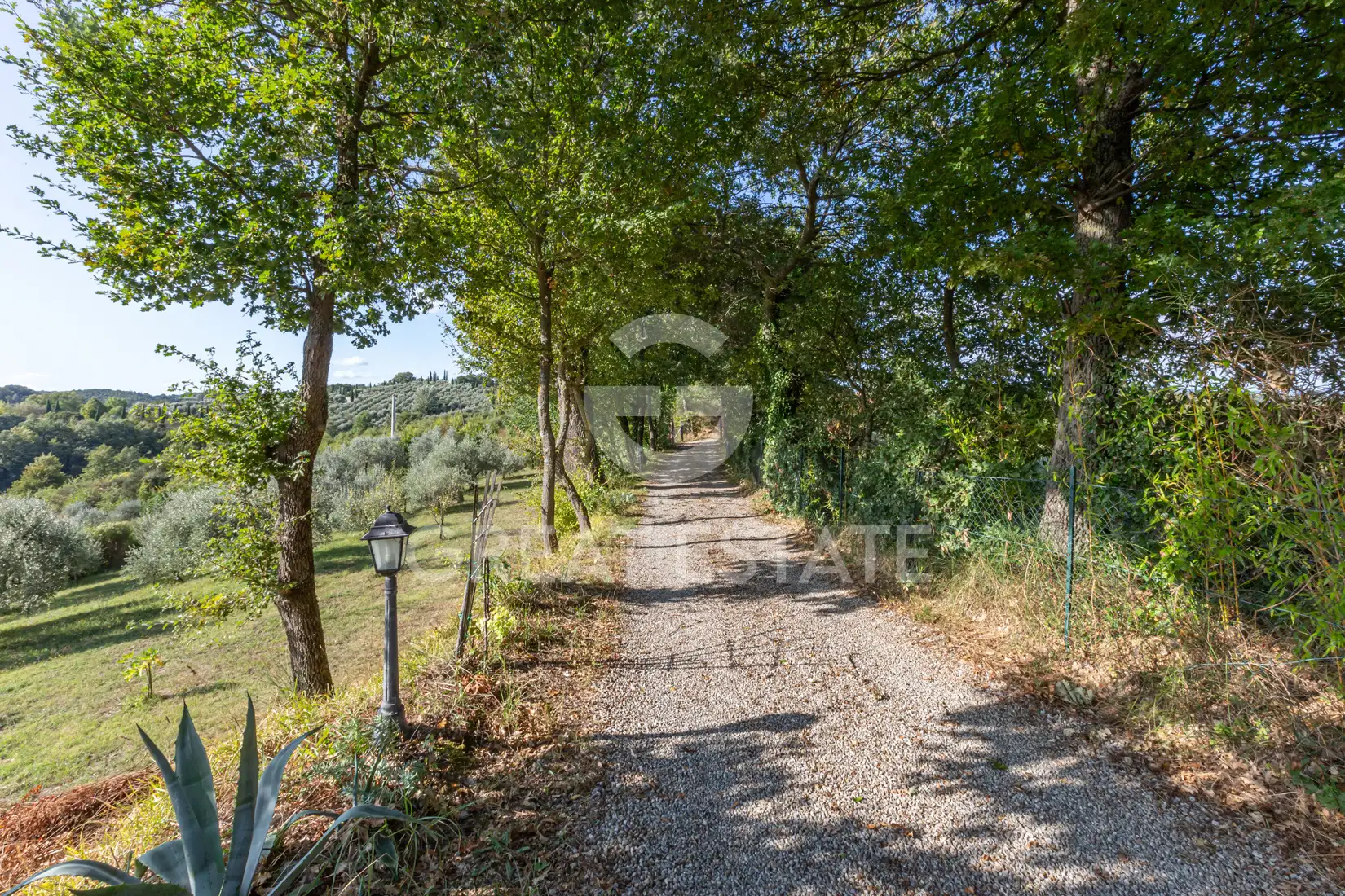 House 758m² in Italy, Perugia. Priced at 2590000€ rent photo-15