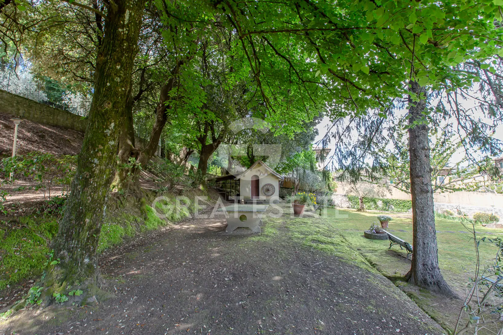 Villa 410m² in Italy, Siena. Priced at 1800000€ rent photo-15
