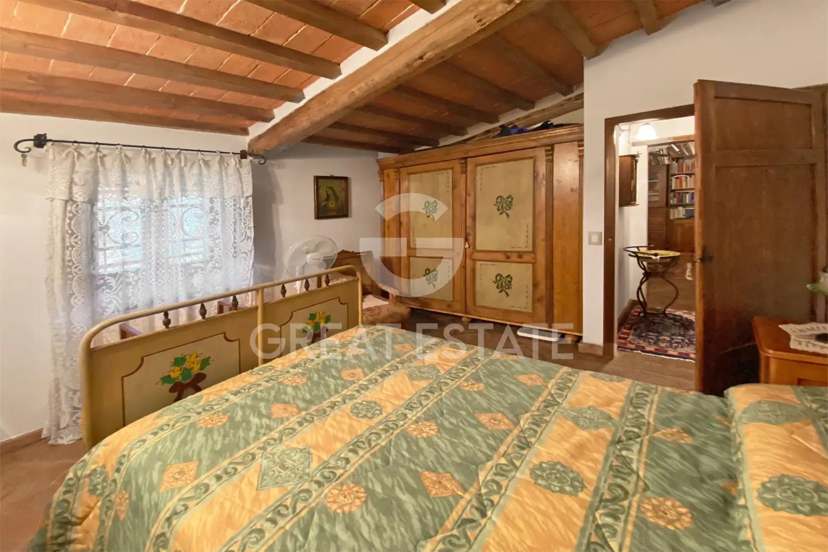 House 376m² in Italy, Perugia. Priced at 650000€ rent photo-11