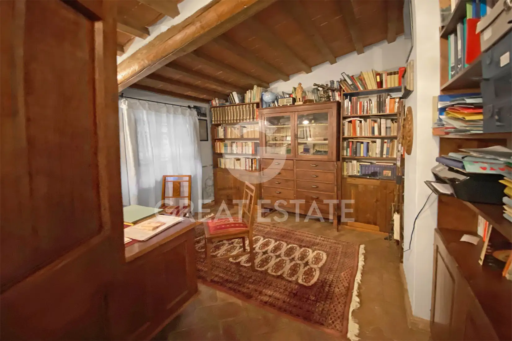 House 376m² in Italy, Perugia. Priced at 650000€ rent photo-12