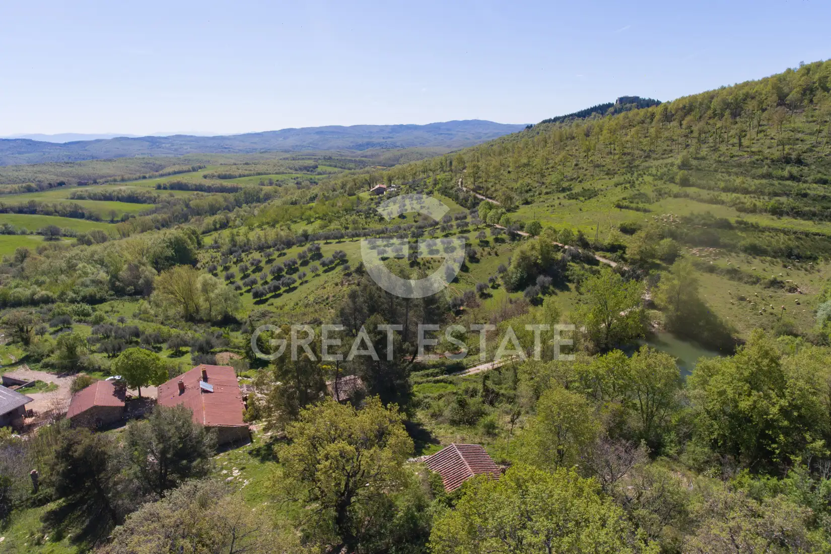 House 966m² in Italy, Terney. Priced at 890000€ rent photo-3