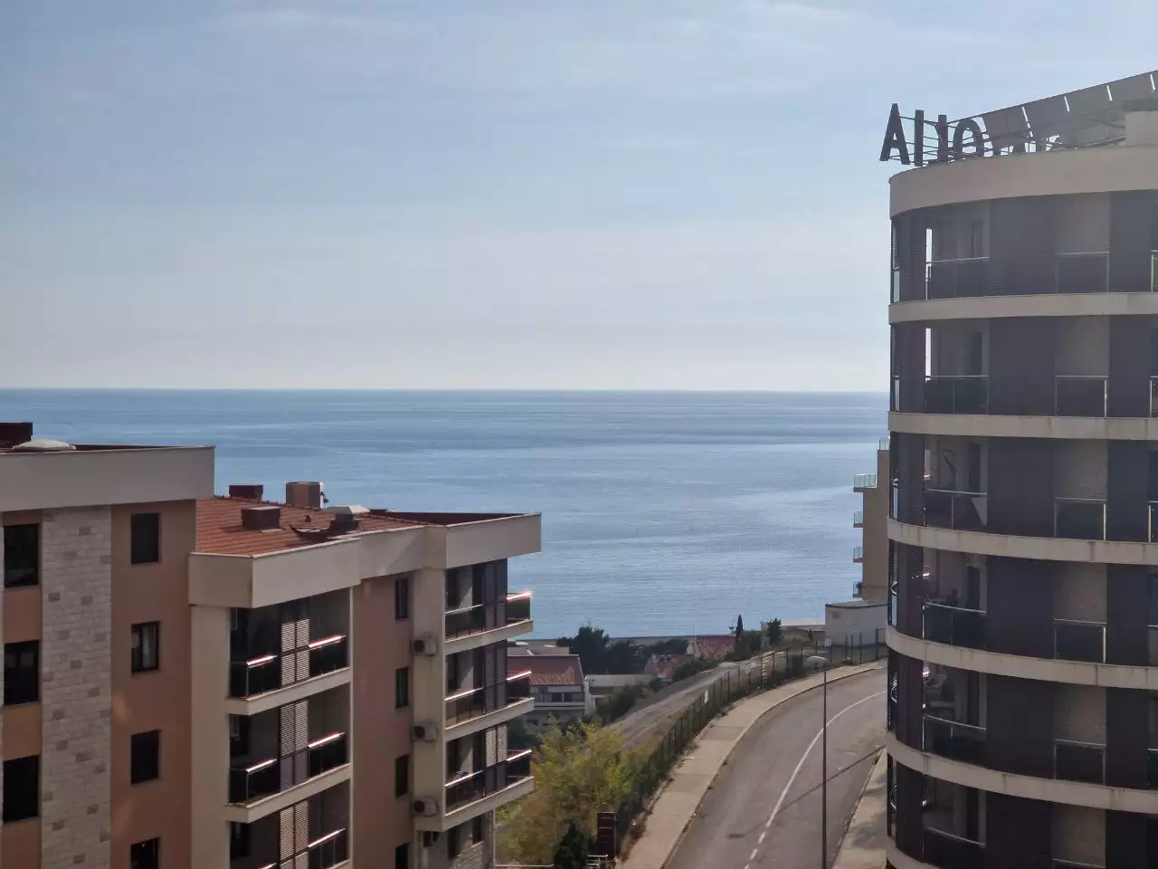 Flat 48m² in Montenegro, Becici. Priced at 138000€ rent photo-3