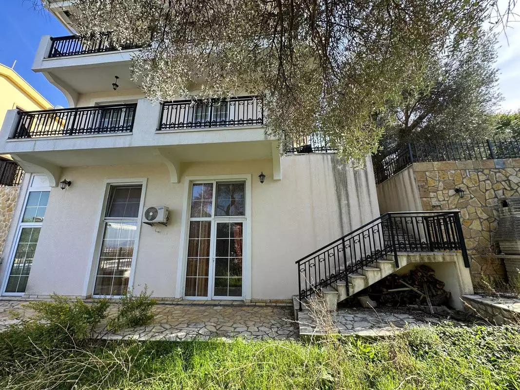 House 220m² in Montenegro, Bar. Priced at 250000€ rent photo-1