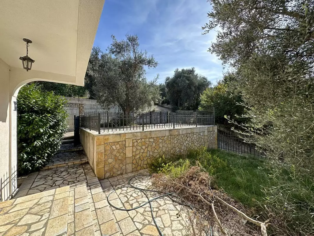 House 220m² in Montenegro, Bar. Priced at 250000€ rent photo-2