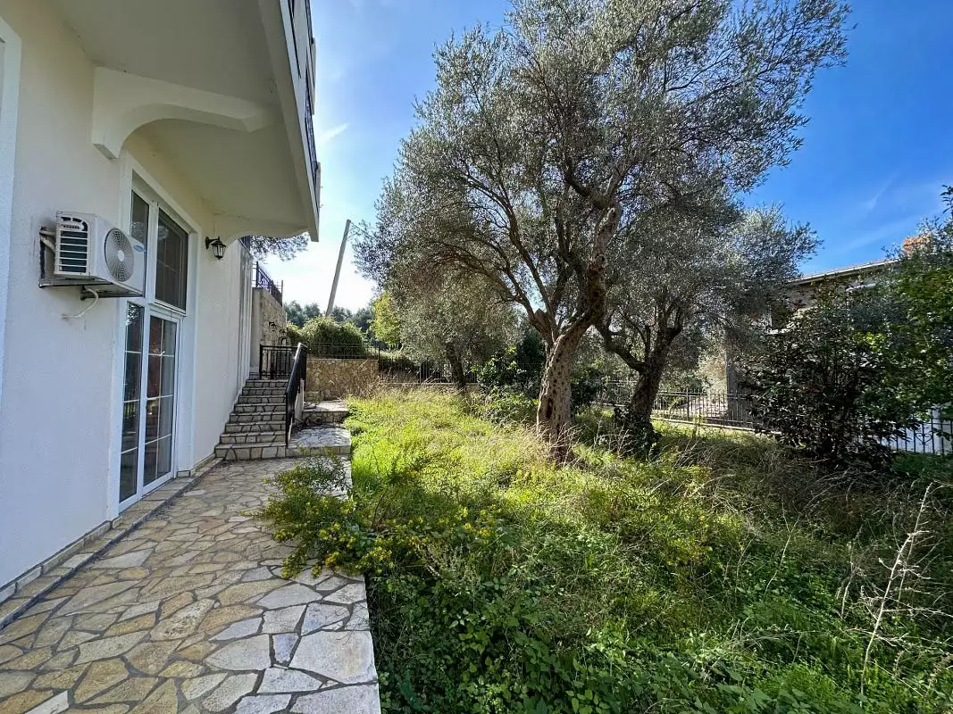 House 220m² in Montenegro, Bar. Priced at 250000€ rent photo-17