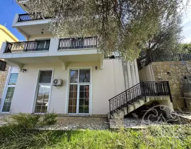 Buy in Montenegro for 250000€