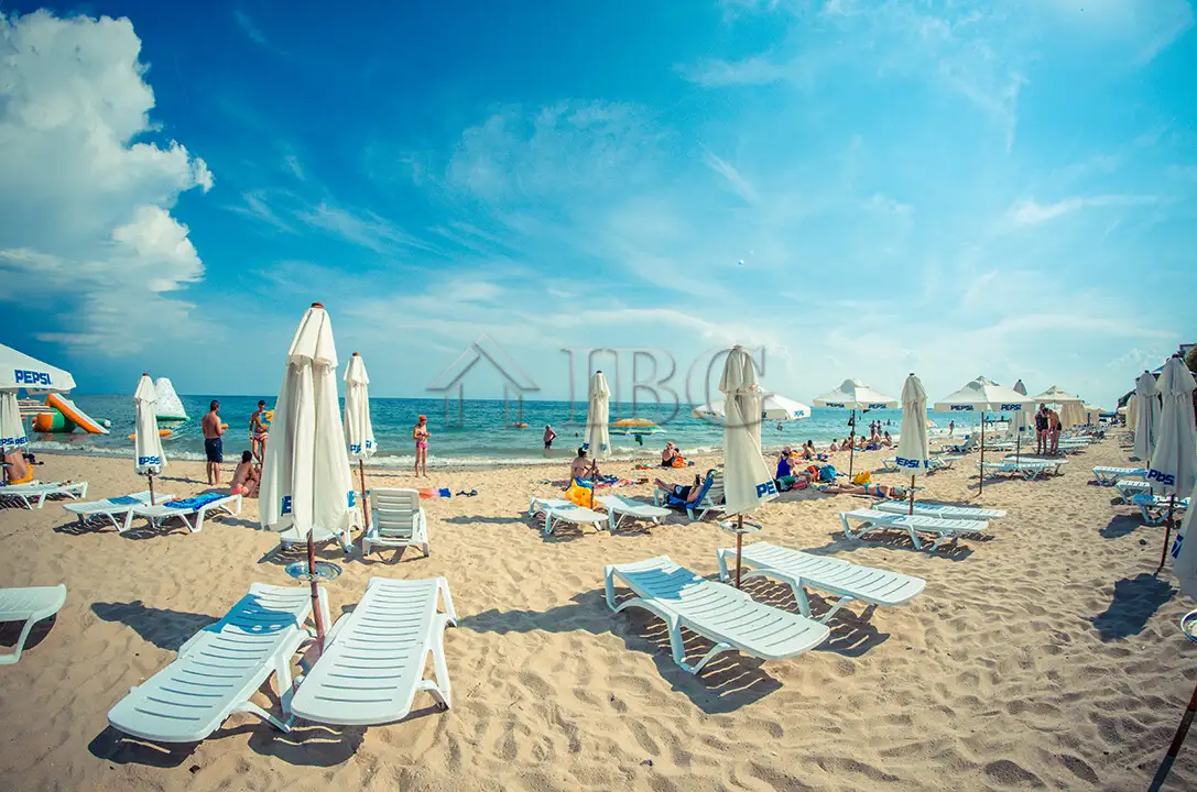 Flat 74m² in Bulgaria, Sveti Vlas. Priced at 98000€ rent photo-2
