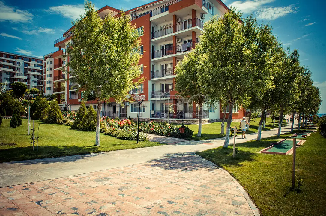 Flat 74m² in Bulgaria, Sveti Vlas. Priced at 98000€ rent photo-16
