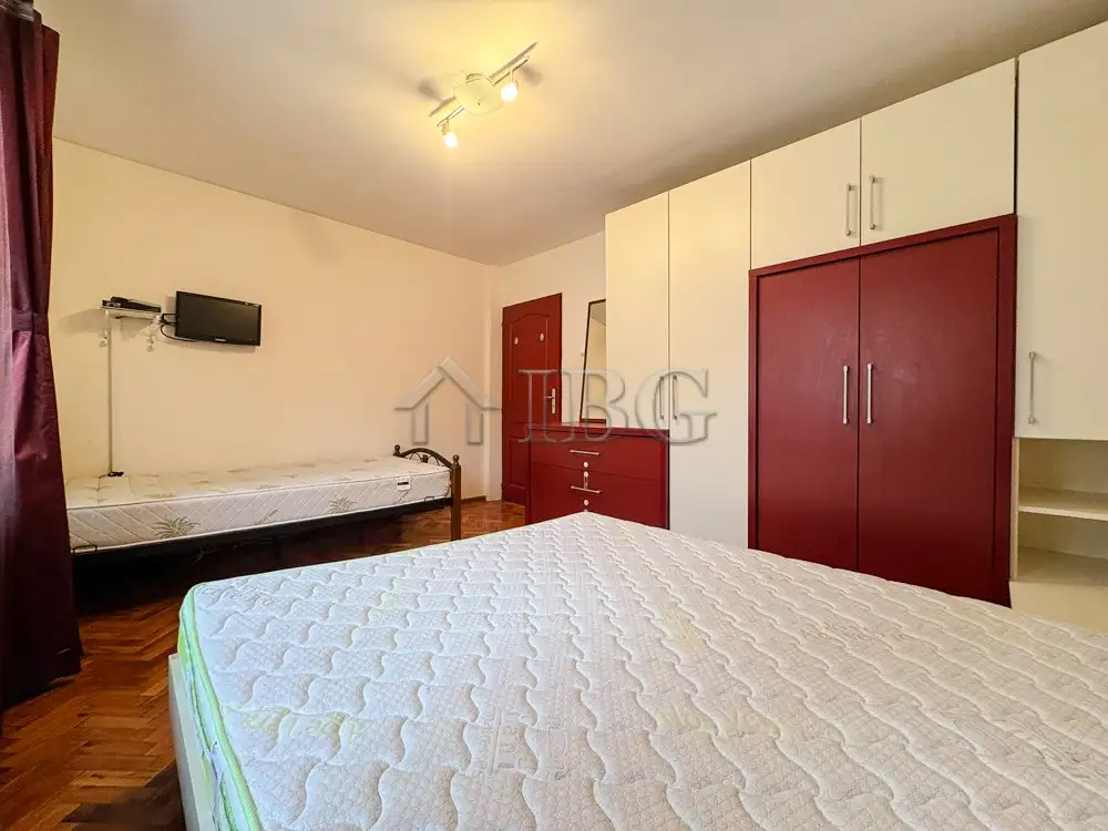 Flat 52m² in Bulgaria, Ruse. Priced at 86990€ rent photo-12