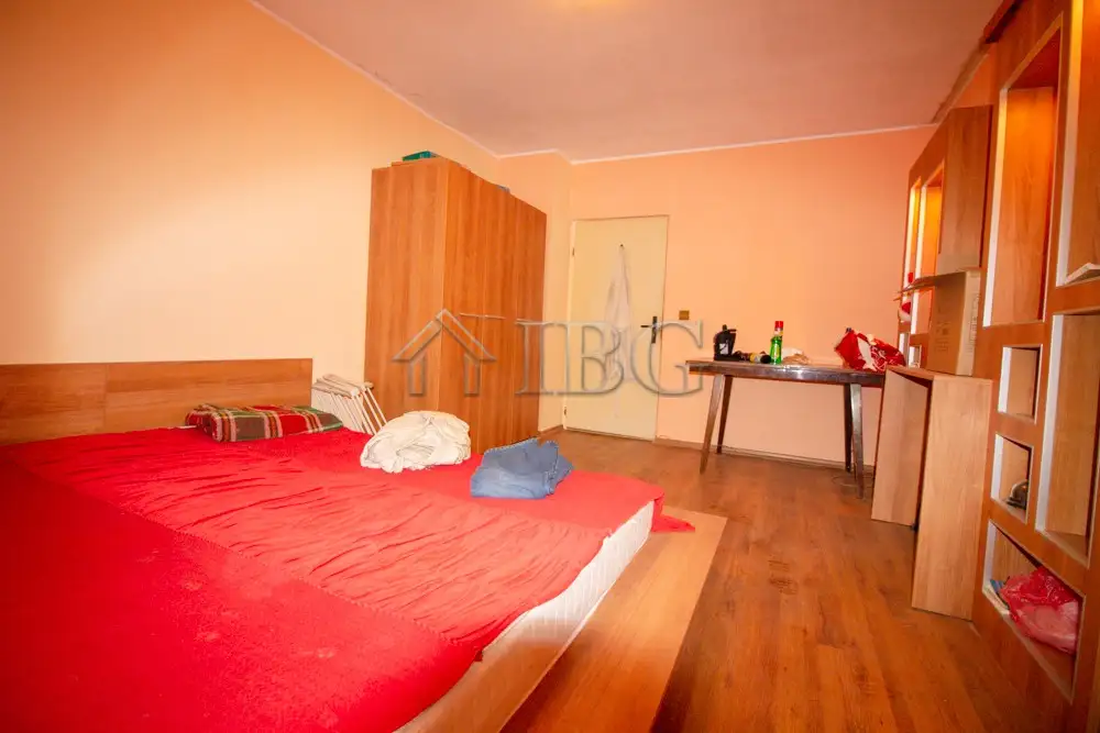 Flat 101m² in Bulgaria, Ruse. Priced at 120000€ rent photo-2