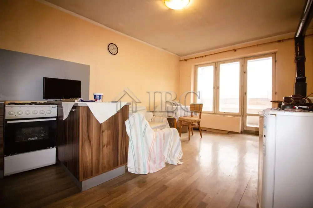 Flat 101m² in Bulgaria, Ruse. Priced at 120000€ rent photo-3