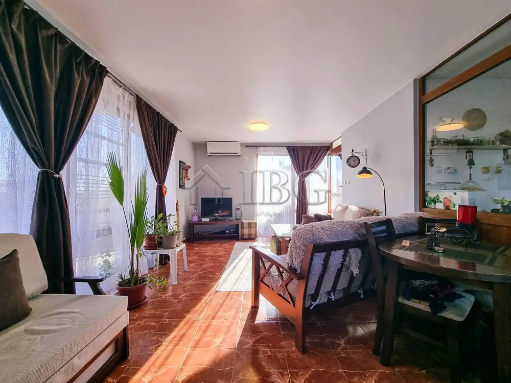House 102m² in Bulgaria, Bata. Priced at 197000€ rent photo-6