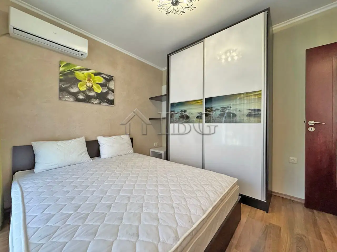 Flat 60m² in Bulgaria, Pomorie. Priced at 115000€ rent photo-12