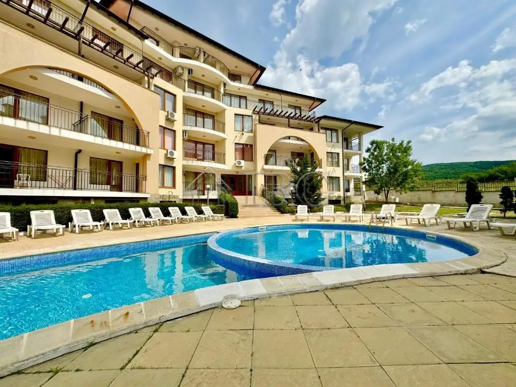 Flat 54m² in Bulgaria, Kosharitsa. Priced at 73000€ rent photo-1