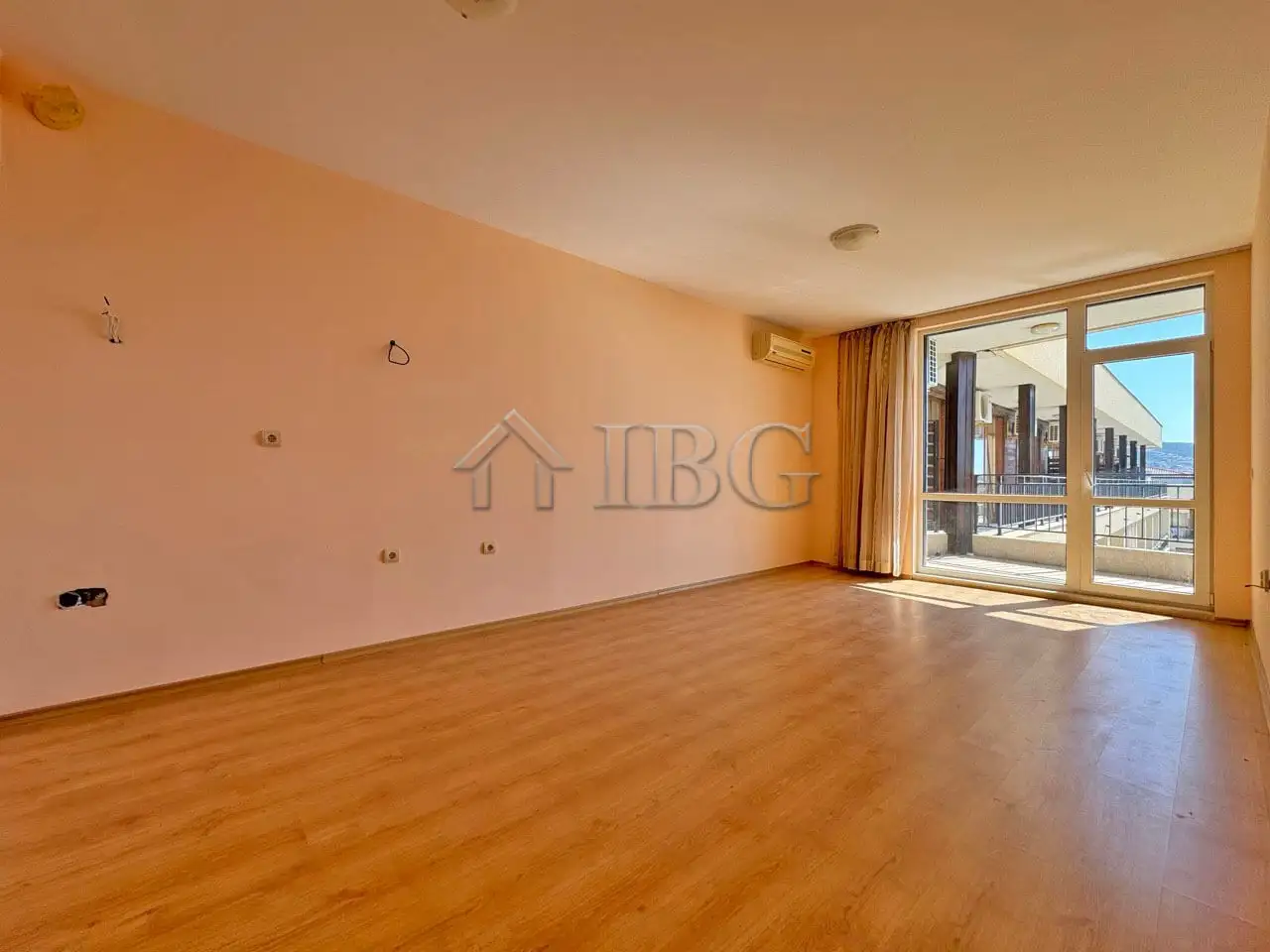 Flat 82m² in Bulgaria, Sveti Vlas. Priced at 105000€ rent photo-5