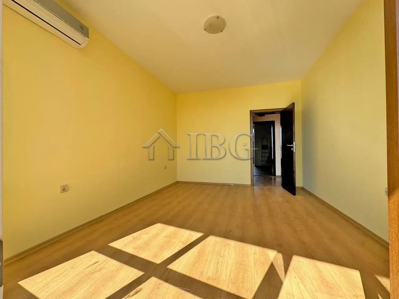 Flat 82m² in Bulgaria, Sveti Vlas. Priced at 105000€ rent photo-9