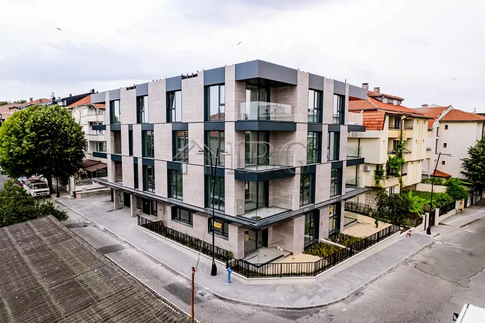 Flat 62m² in Bulgaria, Nessebar. Priced at 160000€ rent photo-12