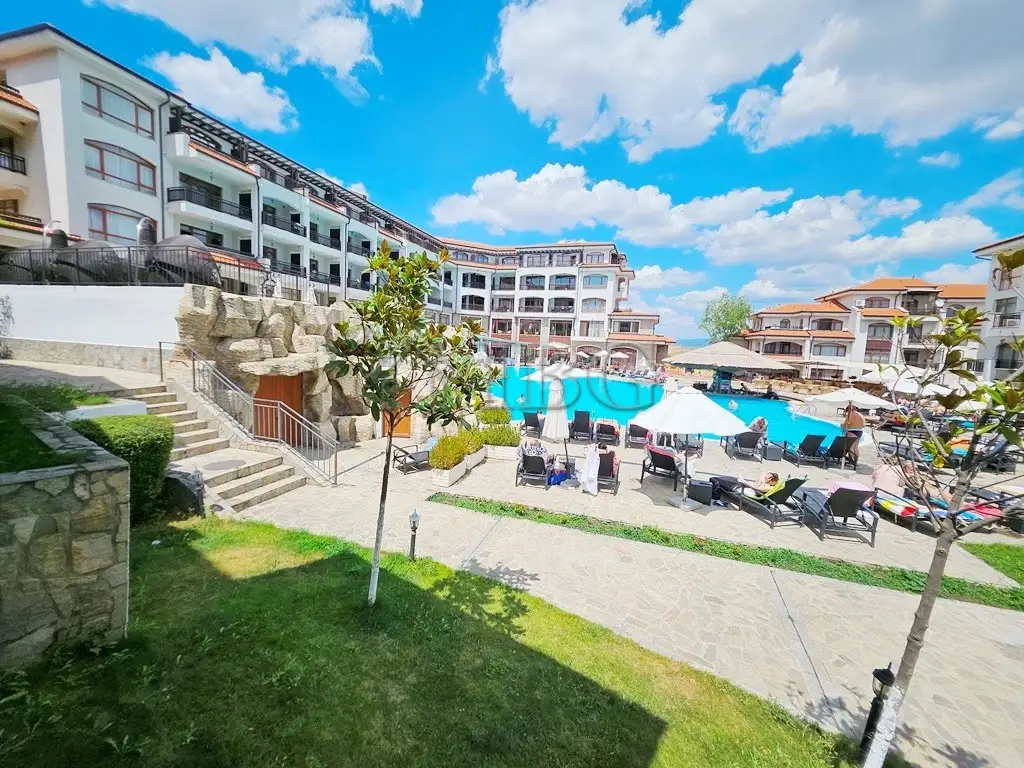 Flat 82m² in Bulgaria, Aheloy. Priced at 59900€ rent photo-1