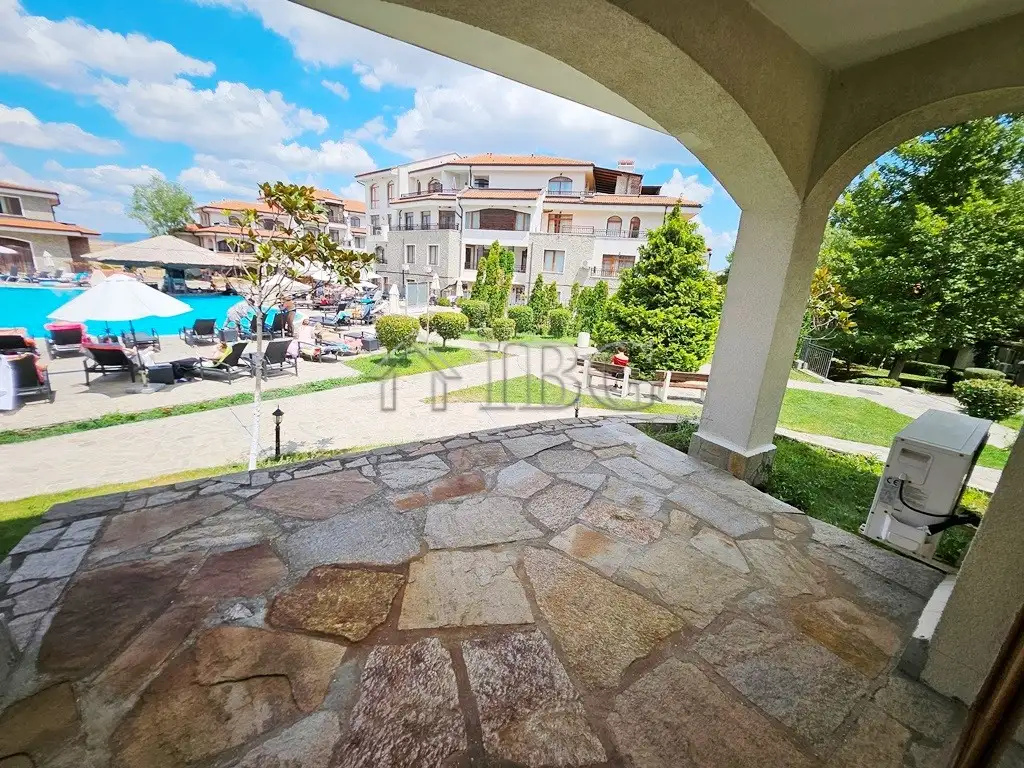 Flat 82m² in Bulgaria, Aheloy. Priced at 59900€ rent photo-3