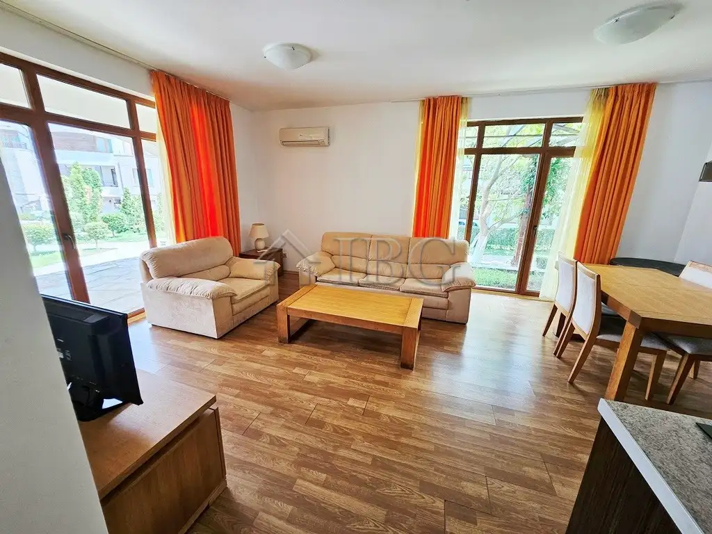 Flat 82m² in Bulgaria, Aheloy. Priced at 59900€ rent photo-6