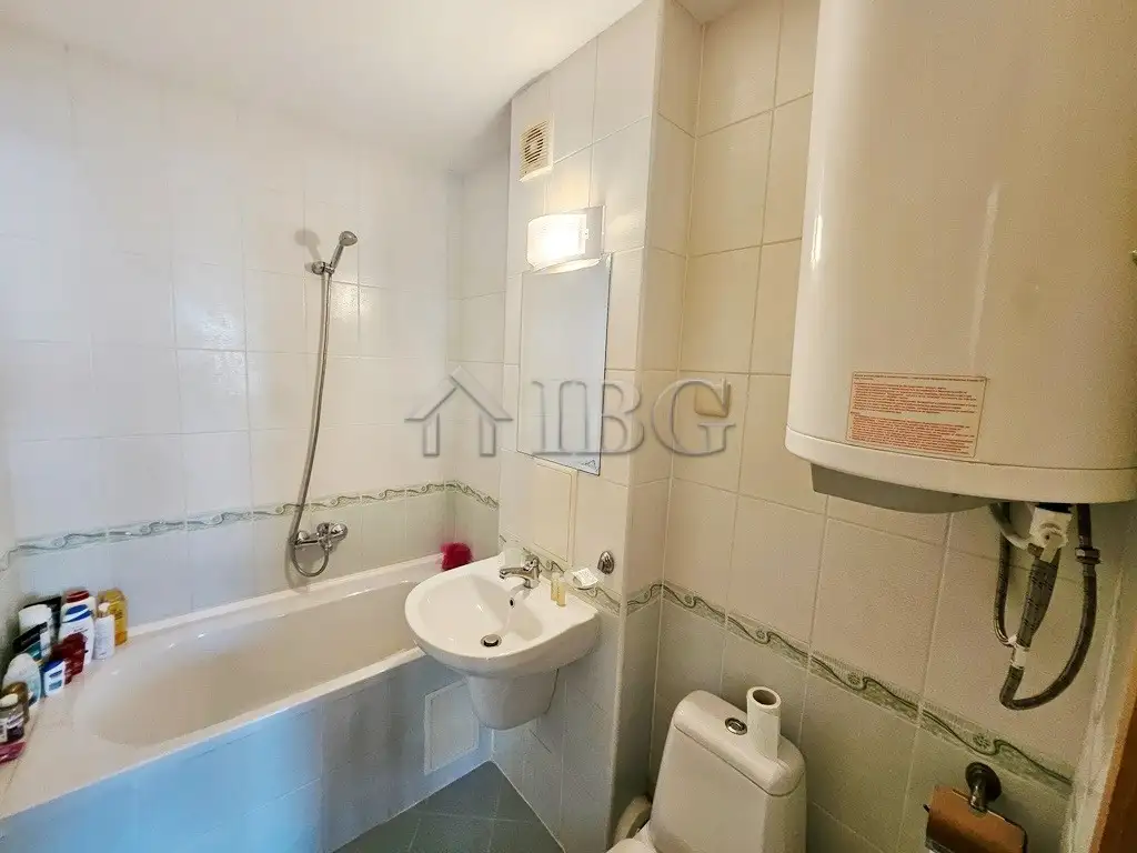 Flat 82m² in Bulgaria, Aheloy. Priced at 59900€ rent photo-18