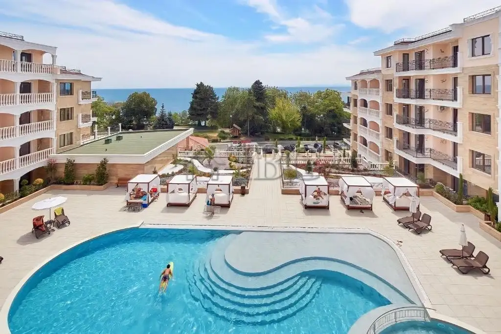 Flat 114m² in Bulgaria, Nessebar. Priced at 250000€ rent photo-2