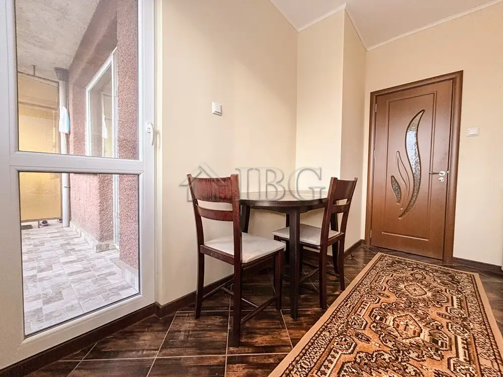 Flat 65m² in Bulgaria, Ruse. Priced at 350€ rent photo-9
