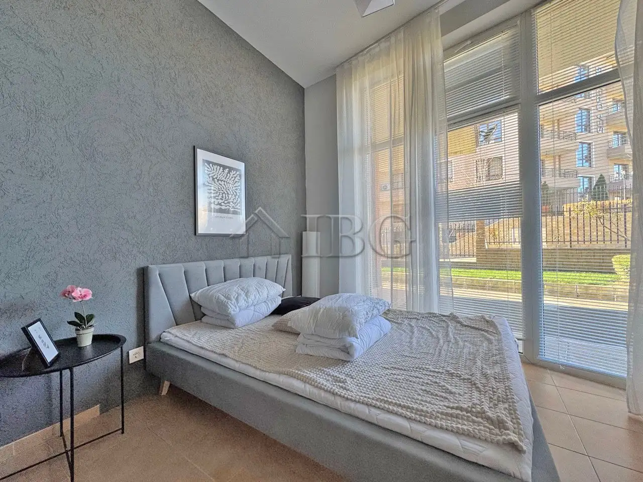 Flat 48m² in Bulgaria, Burgas. Priced at 74500€ rent photo-11
