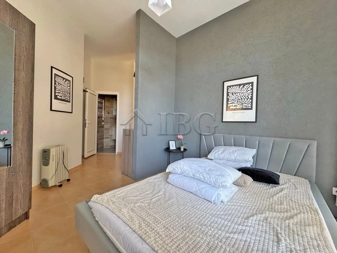 Flat 48m² in Bulgaria, Burgas. Priced at 74500€ rent photo-12