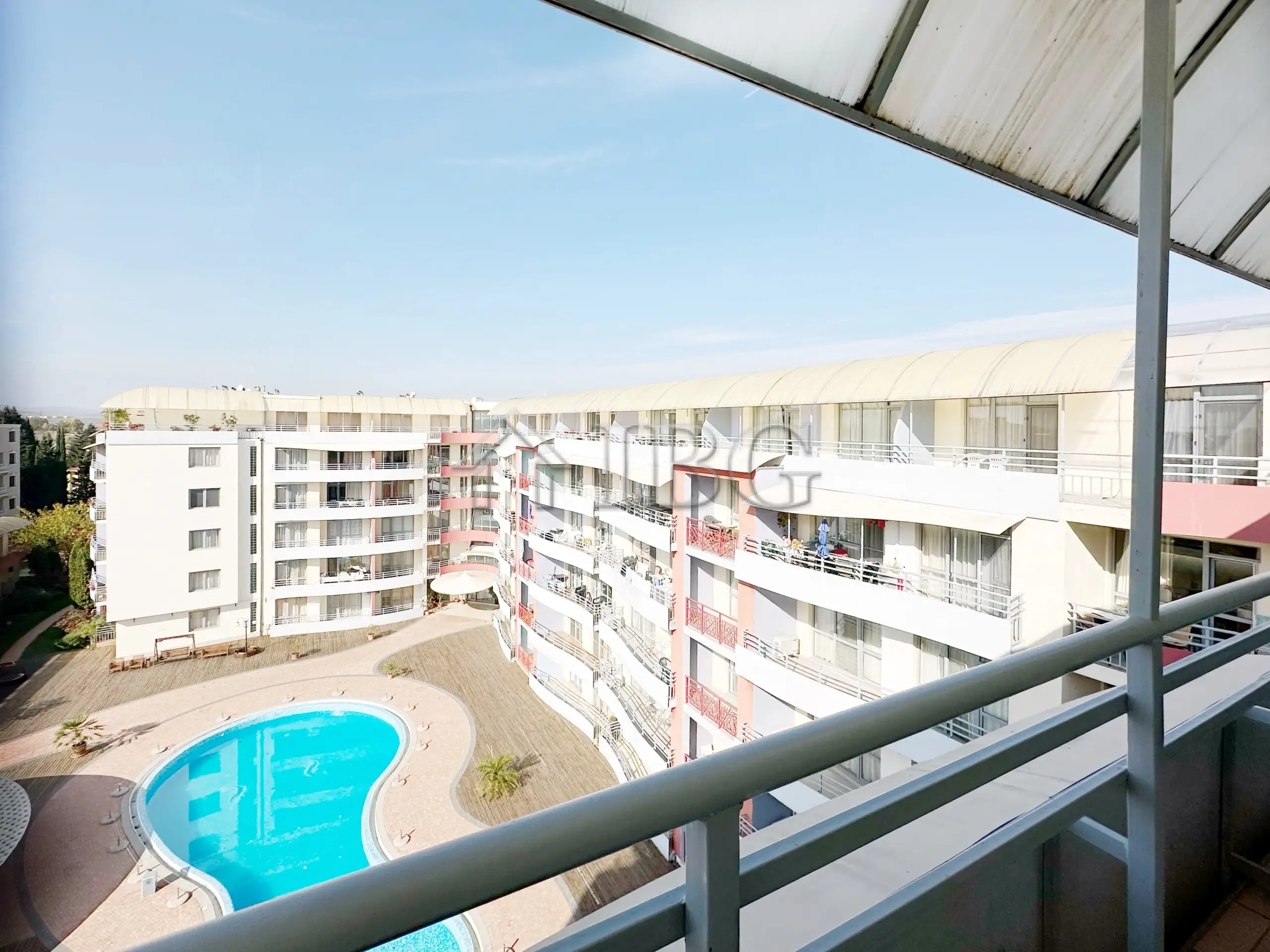 Flat 66m² in Bulgaria, Burgas. Priced at 66000€ rent photo-2