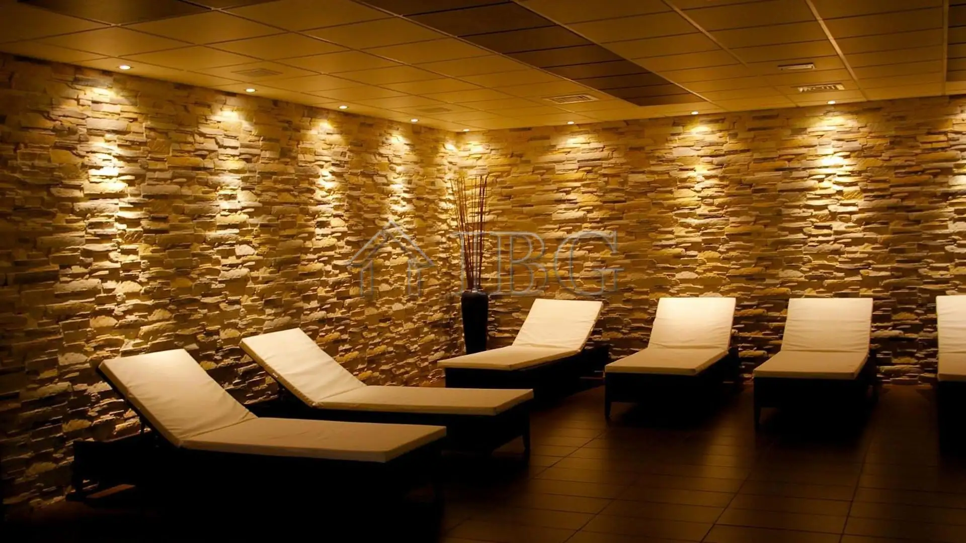 Flat 85m² in Bulgaria, Obzor. Priced at 99500€ rent photo-4