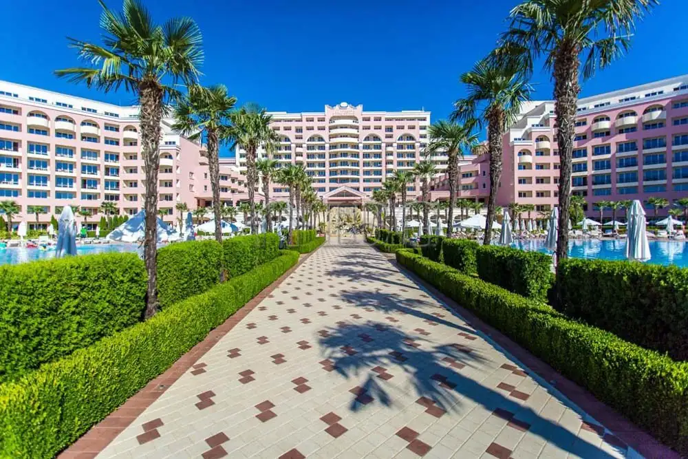 Flat 78m² in Bulgaria, Sunny Beach. Priced at 65000€ rent photo-2