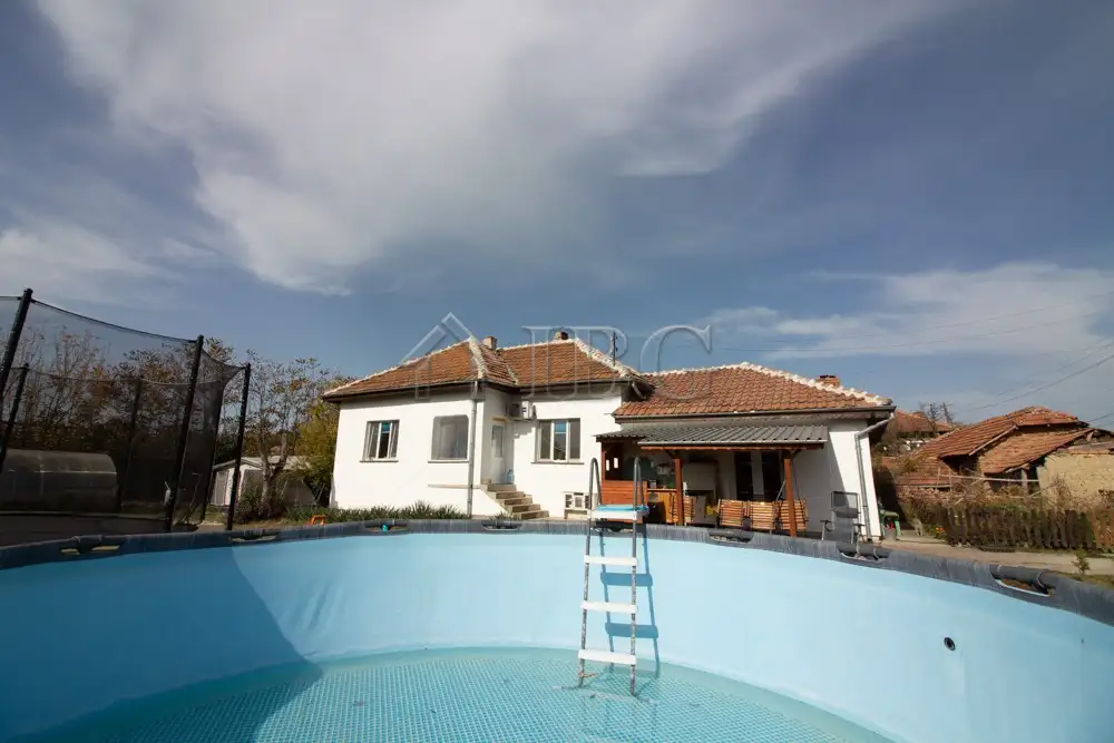 House 100m² in Bulgaria, Pavlikeni. Priced at 46500€ rent photo-2
