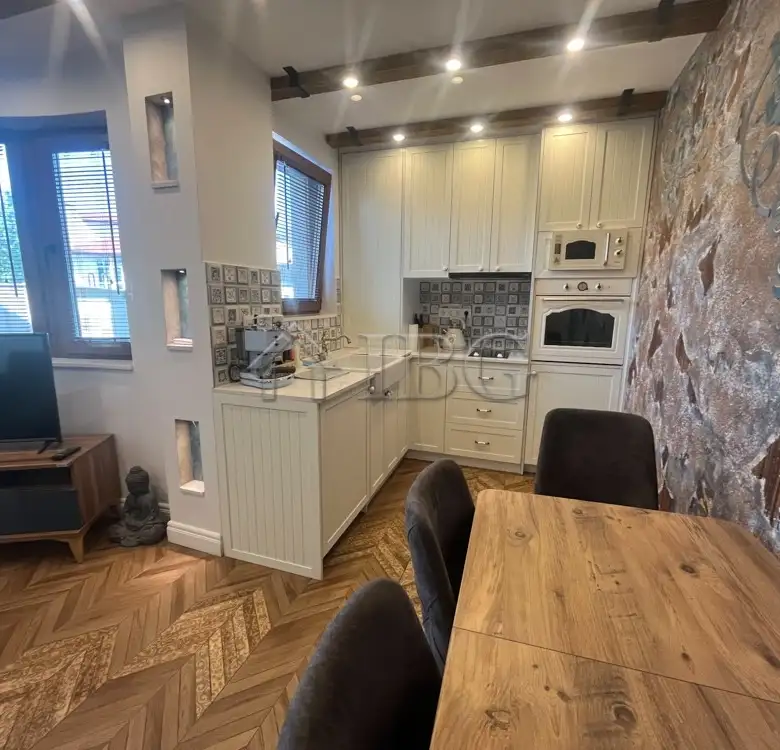 Flat 65m² in Bulgaria, Ruse. Priced at 560€ rent photo-2