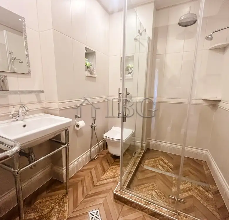 Flat 65m² in Bulgaria, Ruse. Priced at 560€ rent photo-12