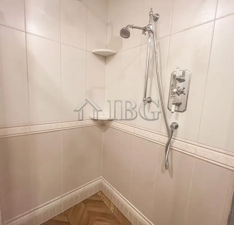 Flat 65m² in Bulgaria, Ruse. Priced at 560€ rent photo-13