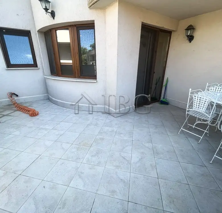 Flat 65m² in Bulgaria, Ruse. Priced at 560€ rent photo-18