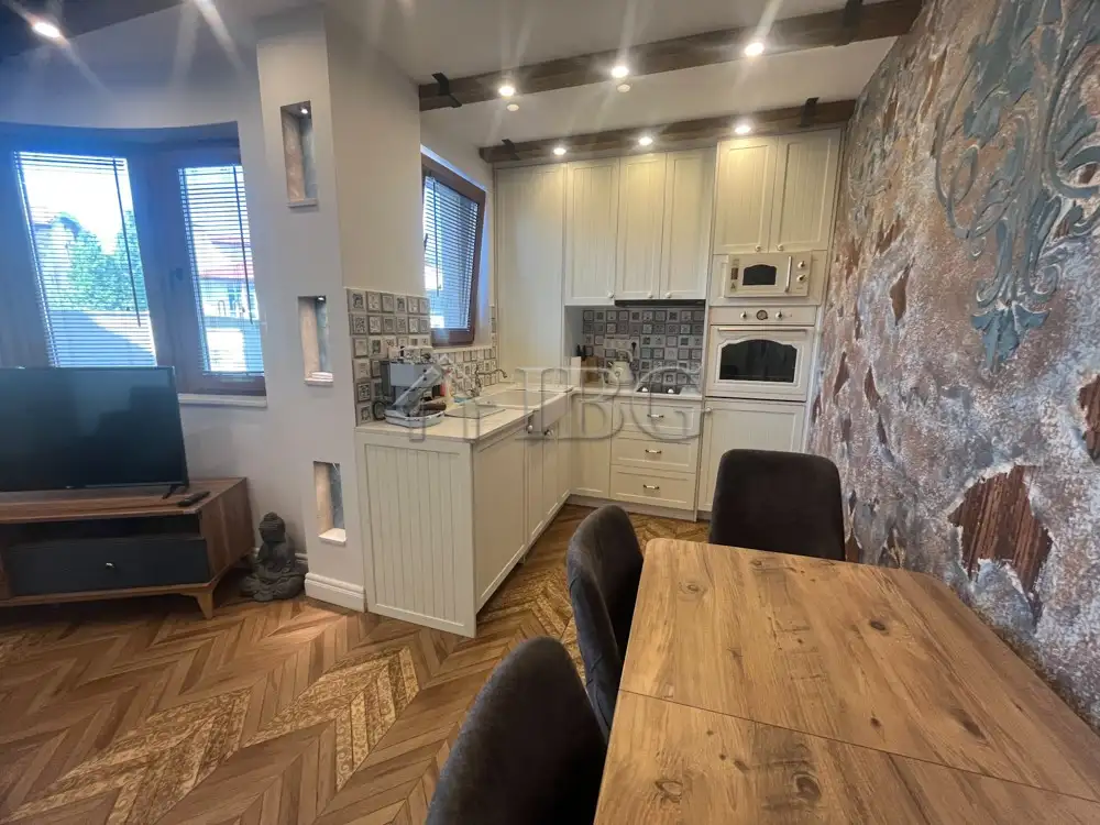 Flat 65m² in Bulgaria, Ruse. Priced at 560€ rent photo-2