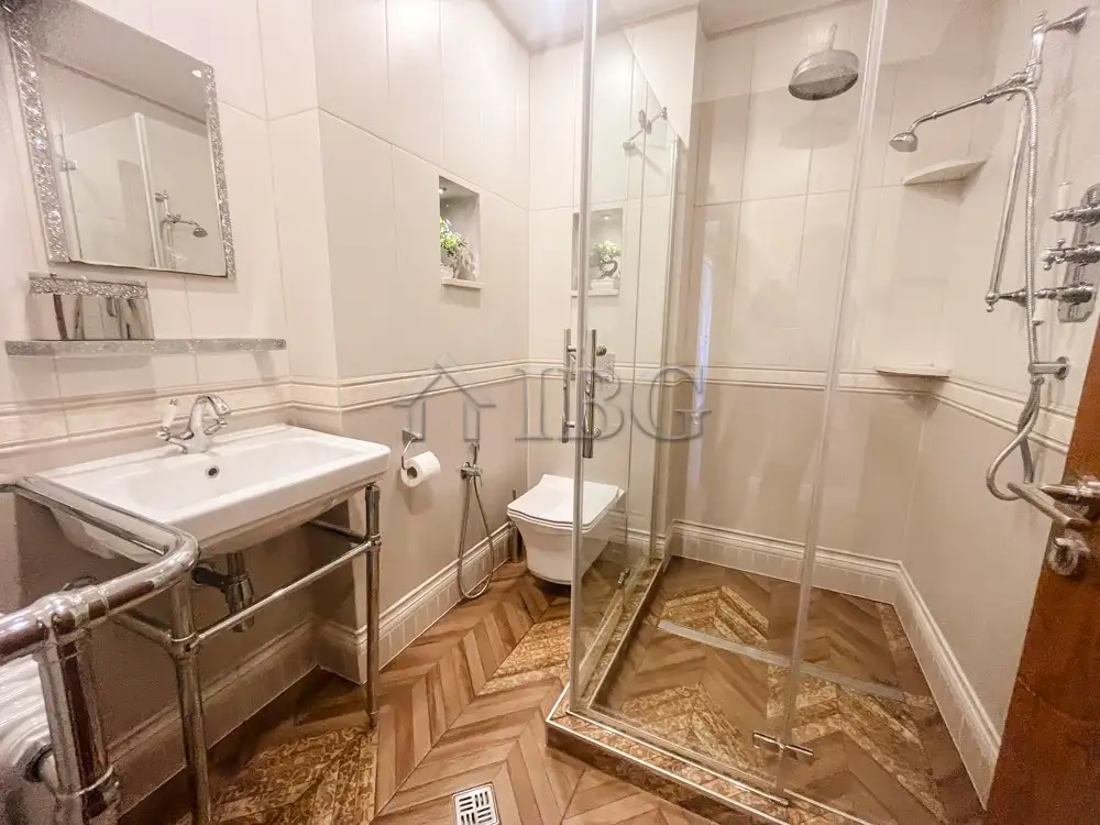 Flat 65m² in Bulgaria, Ruse. Priced at 560€ rent photo-12