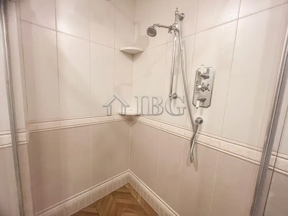 Flat 65m² in Bulgaria, Ruse. Priced at 560€ rent photo-13