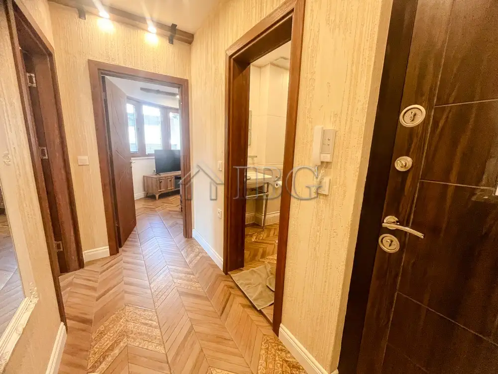 Flat 65m² in Bulgaria, Ruse. Priced at 560€ rent photo-14