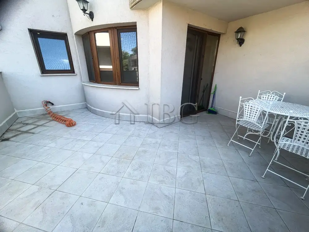 Flat 65m² in Bulgaria, Ruse. Priced at 560€ rent photo-18